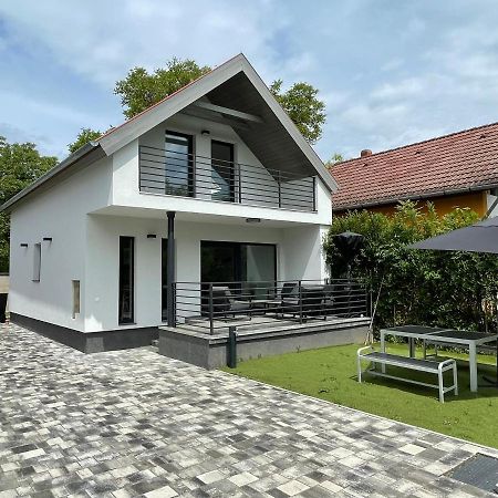Villa Napsugar Vendeghaz Zánka Exterior foto